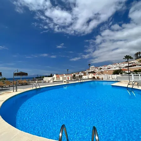 Paulmarie Lounge Ocean View Апартаменти *